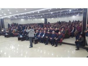 AK Parti Gençli Kollarından ‘Şubat Hiç Bin Yıl Sürer Mi’ Konferansı
