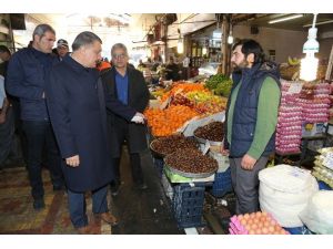 Başkan Gürkan, Kasap Pazarını Gezdi