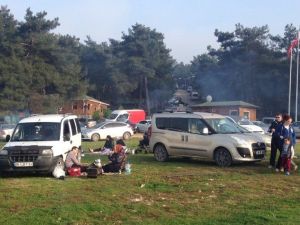 Bursa’da Piknik Alanları Doldu Taştı
