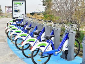 İzmir'de iki yılda 610 bin kişi bisiklete bindi