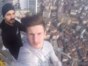 3. Köprü Selfie'cileri, Bu Kez 240 Metre Yükseklikteki Vince Tırmandı