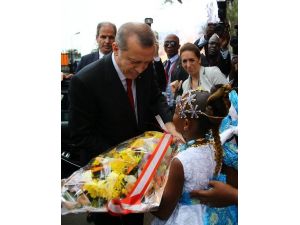 Erdoğan’a Abidjan’ın Altın Anahtarı Ve Hemşerilik Beratı Verildi