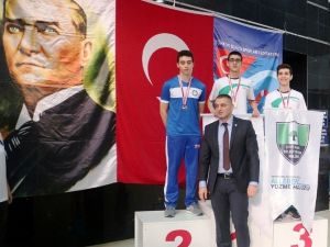 Şehitkamilli Yüzücüler Türkiye Şampiyonu Oldu
