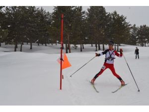 Kayakla Oryantring Şampiyonası Sarıkamış’ta!
