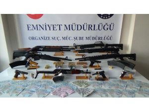 İstanbul’da Silah Kaçakçılığı Operasyonu: 6 Tutuklama
