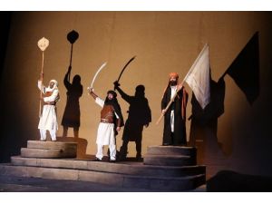 Aksaray’da Ömer Bin Hattab Tiyatro Oyunu İzleyici İle Buluştu