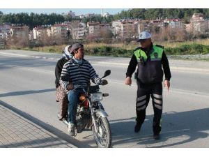 200 Motosiklet Sürücüsünden 168’ine Ceza Uygulandı
