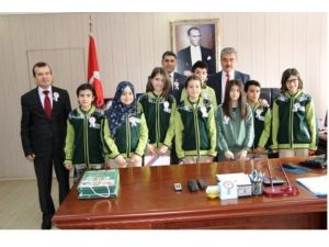 Öğrencilerden Vergi Dairesi Başkanı Poyraz’a Ziyaret