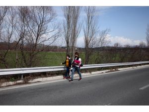 Cihan, Makedonya sınırında 10 bin mültecinin dramını görüntüledi