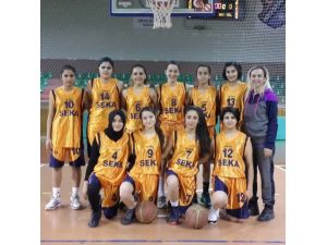 Nevşehir Gençlik Spor Kulübü Yıldız Kız Basketbol Takımı Bölge Şampiyonasına Katılıyor