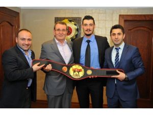 Başkan Murzioğlu Şampiyon Sporcuyu Ağırladı
