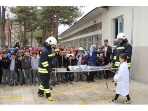 Oltu Karabekir İlkokulunda Gerçeğini Aratmayan Deprem Ve Yangın Tatbikatı