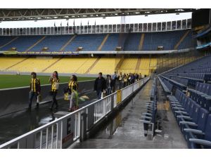 Fenerbahçe’ye ABD'li öğrencilerden ziyaret