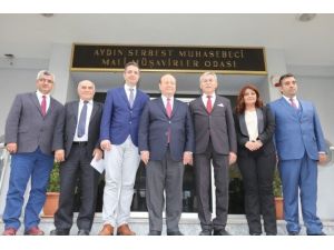 Başkan Özakcan, Aydın SMMMO’yu Ziyaret Etti