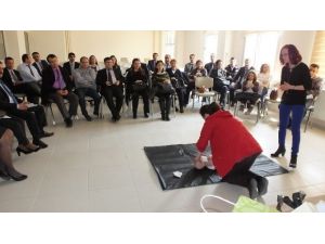 Burhaniye’de SGK Çalışanlarına Temel Yaşam Desteği Semineri