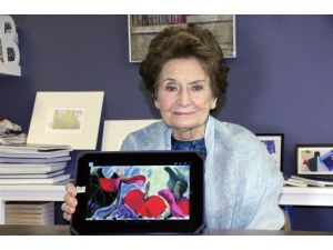 Teknoloji Aşkıyla 79 Yaşında Hayata Tutundu
