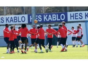 Trabzonspor, Mersin İdmanyurdu Maçı Hazırlıklarını Sürdürüyor
