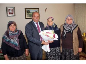 Başkan Arslan, Şehit Annesinin Kadınlar Günü’nü Kutladı
