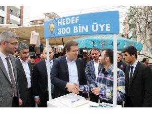 AK Parti Denizli İl Başkanı Filiz, Pazar Esnafıyla Sohbet Etti
