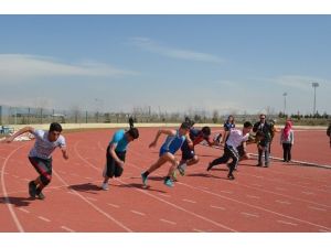 Erzurum’da Puanlı Atletizm Heyecanı