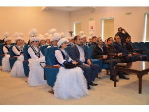 Kazak Halk Müziği Orkestrası’ndan Vali Tuna’ya Ziyaret Ve Mini Konser