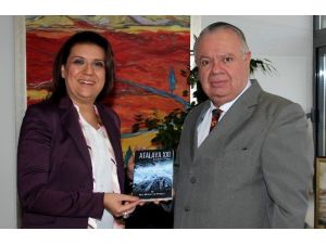 Kolombiya Büyükelçisinden Çankaya Belediyesi’ne Ziyaret