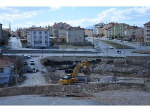Karaman’da Köprülü Kavşak Çalışmaları Devam Ediyor