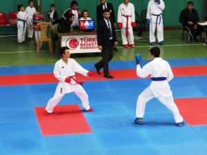 Biga’da Karate Şenliği Turnuvası