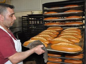 Şehit aileleri ve gazilere ücretsiz ekmek