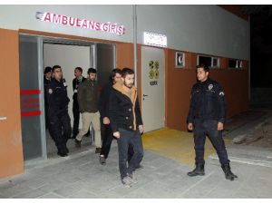 Terör Operasyonu’nda Gözaltına Alınan Zanlılar Sağlık Kontrolünden Geçirildi