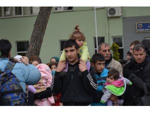 Suriyeli Sığınmacılar Kaçtıklarına Bin Pişman