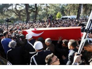 Şehit Polis Antalya’da Son Yolculuğuna Uğurlandı