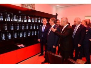 Şehit Ve Gazilerin Bilgilerinin Kristallere İşlenmiş Halinin Sergilendiği Müze Ziyaret Açıldı