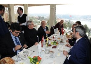 Aziz Yıldırım: "Galatasaray’ı Yenmeye Mecburuz"