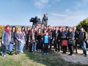 Burhaniye Meslek Yüksekokulu Öğrencileri Seyit Onbaşı Anıtını Ziyaret Etti
