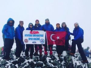Atatürk Üniversitesi Dağcıları Şehitler Anısına Tırmandı