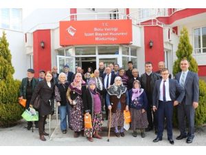 Bolu Belediye Başkanı Alaaddin Yılmaz Yaşlıları Ziyaret Etti