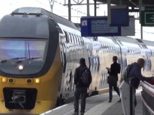 Hollanda'daki Hoofddorp Tren Garı Saldırı Şüphesi Nedeniyle Boşaltıldı