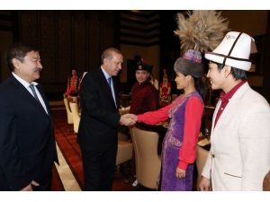 Erdoğan, TÜRKSOY üyesi ülkelerin kültür ve sanat elçilerini kabul etti