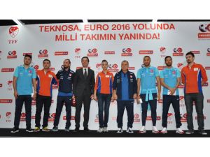 TeknoSA'dan Euro 2016 yolundaki milli takıma destek