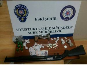 Eskişehir’de Uyuşturucu Operasyonu: 3 Gözaltı