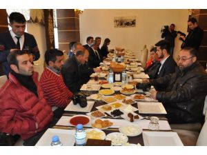 Kars Valisi Günay Özdemir, Engelli Dernekleri Başkanlarıyla Buluştu