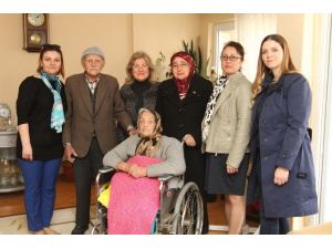 Kadın Meclisi Yaşlıları Ziyaret Etti