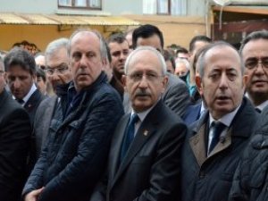 Kılıçdaroğlu ve Baykal Cenazede Buluştu