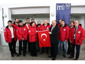 Türk Bilim İnsanlarından Antarktika Çıkarması
