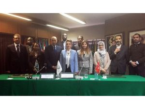 Nezaket Atasoy Kasablanka’da Medikal EXPO Fuarı’nın Açılış Törenine Katıldı