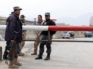 Afganistan’da NATO savaş uçağı düştü