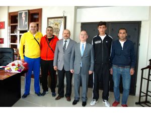 Erzinli sporcu Voleybol Milli Takımına davet edildi.