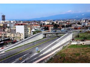 İskenderun-Arsuz köprülü kavşağı trafiği rahatlattı