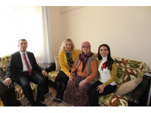 Kaymakam Sırmalı Şehit Ailelerini Ziyaret Etti